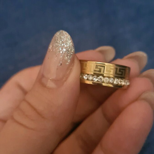 Steel ring used, gold color
