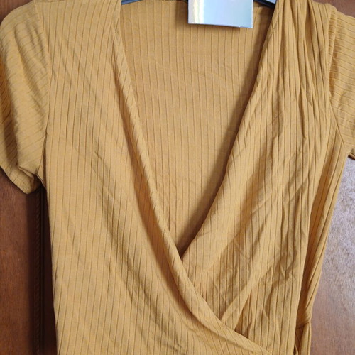 Gang Girl T-shirt new, size 164 cm, gold color