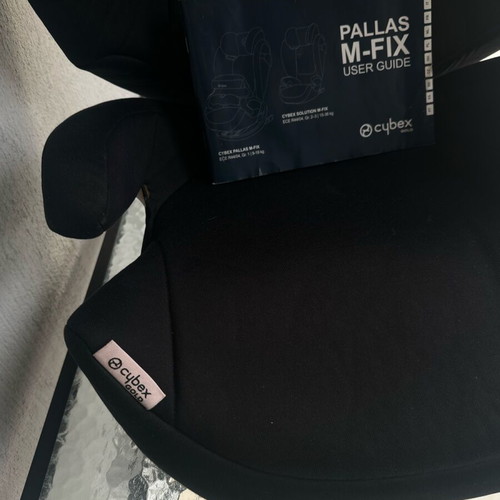 Cyber M-Fix car child seat like new
