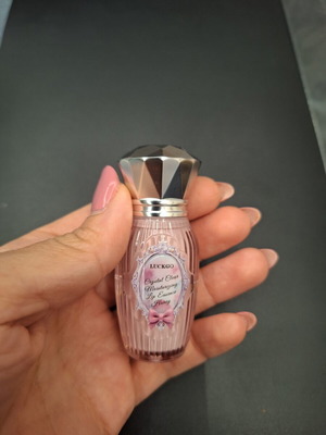 Lip Serum gloss καινούργιο για ενυδάτωση και λάμψη