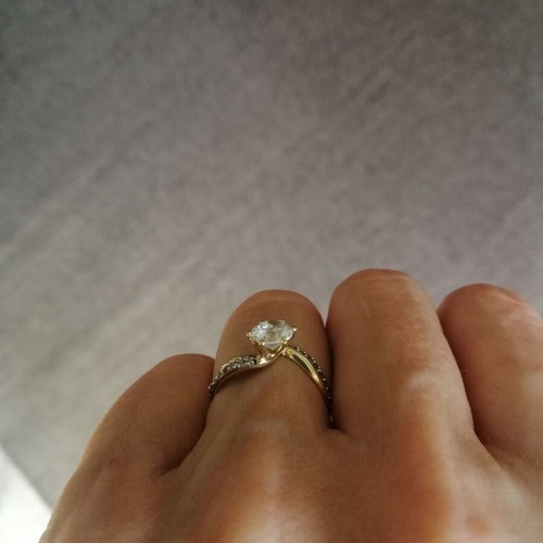 14K Gold Solitaire Ring new with 585 hallmark