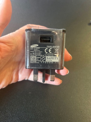 Travel adapter Samsung-fast charger χωρίς USB καινούργιο