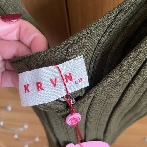 Karavan top L/XL green new with tags