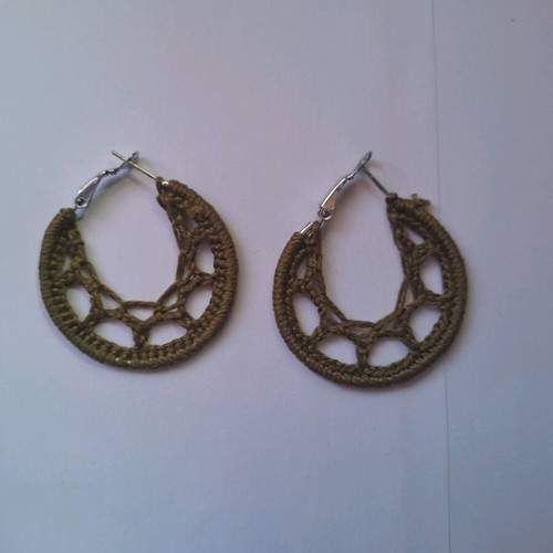 Handmade earrings like new, green