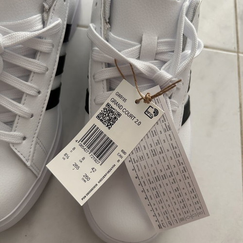 Adidas Grand Court 2.0 sneakers size 42, new in box
