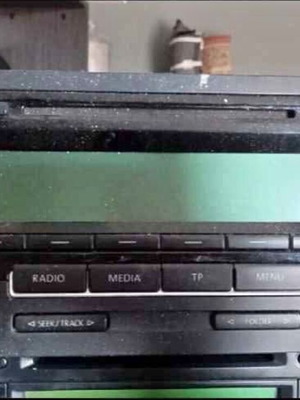 VW Golf VI 08-13 radio CD MP3 used 1K003518