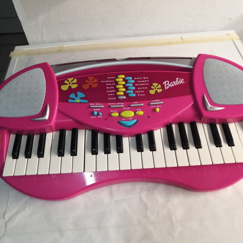 Children's piano keyboard