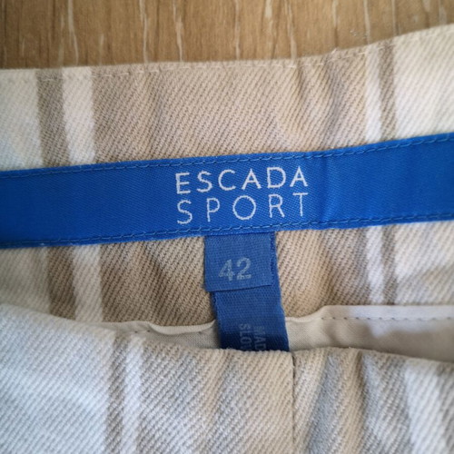 Escada Sport Capri Trousers Beige and White Stripe Size 42 like new
