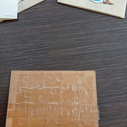 Smurfs cards and small puzzle used