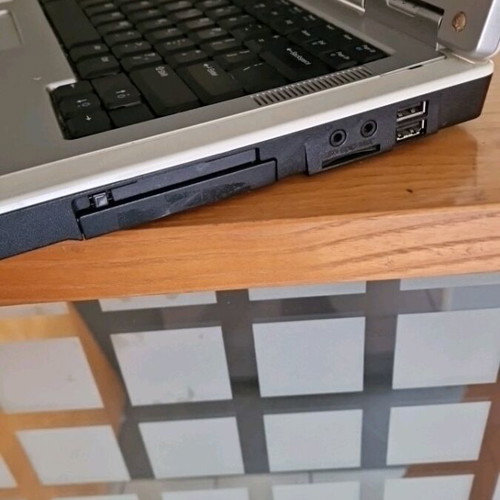 Dell Inspiron 1501 laptop used, no ram, with internal disk