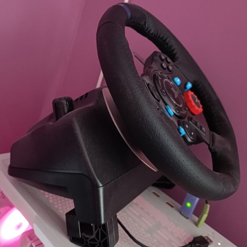 Logitech G29 Racing Wheel like new for PlayStation 5