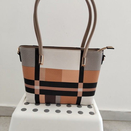 Shoulder bag with geometric beige-brown pattern, excellent condition