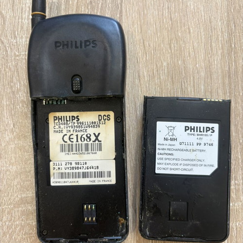 Philips Twist TCD808 vintage GSM phone used