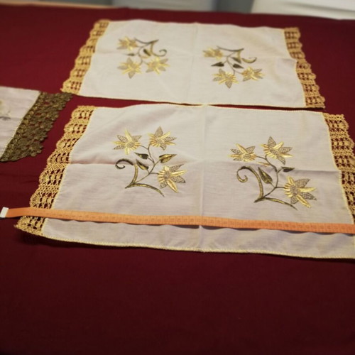 Handmade silk set of 2 embroidered with gold thread and lace like new