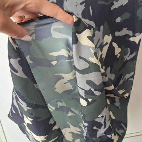 Twins skirt size M with elastic waist like new, multicolor