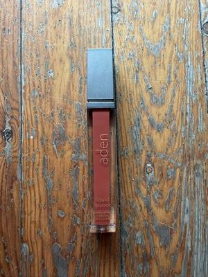 Κραγιόν Aden 28 brick red καινούργιο, ματ φινίρισμα