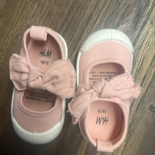 H&M baby shoes and white ballerinas like new, pack