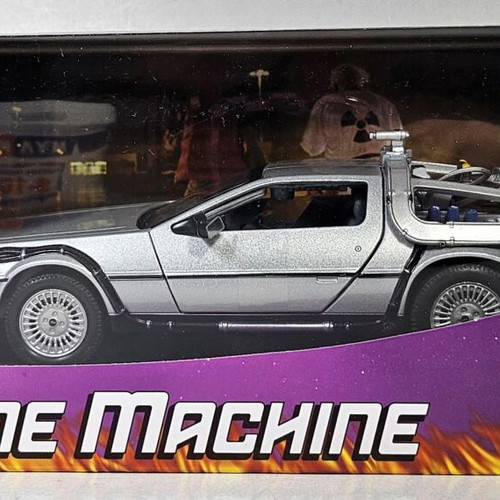 Welly Time Machine DeLorean LK Coupe 1:24 new