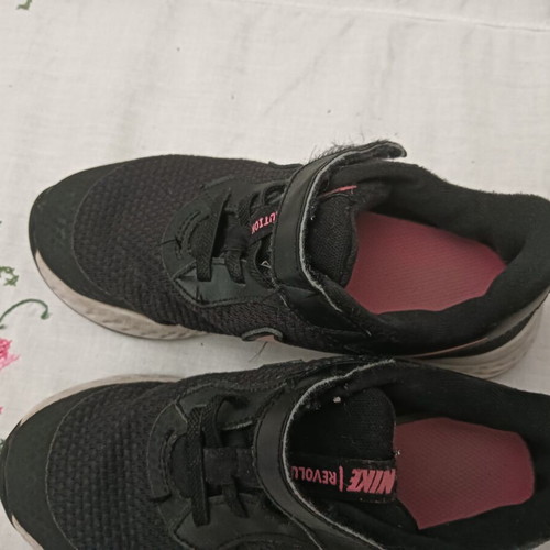 Nike Revolution athletic shoes like new, size 31, black for girls