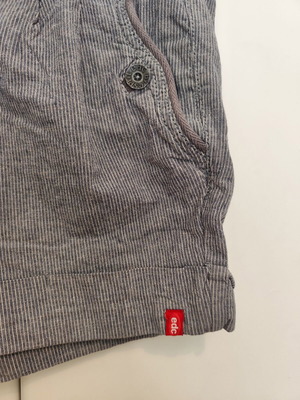 Esprit medium σορτσάκι σαν καινούργιο