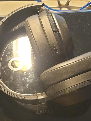 Turbo X wireless headphones like new