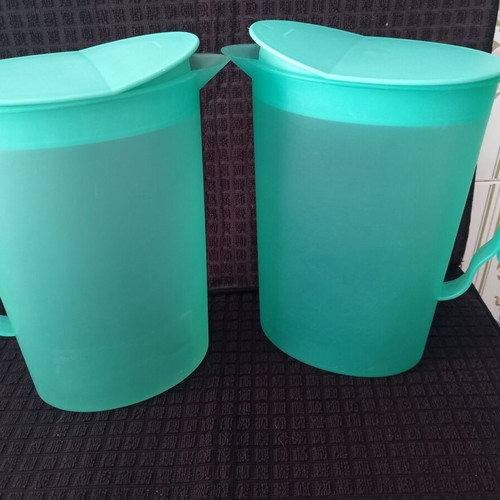 Tupperware pitchers 2lt pack of 2 used