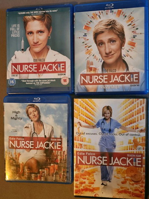 Nurse Jackie 3 seasons on Blu-Ray and 4th on DVD like new with English subtitles