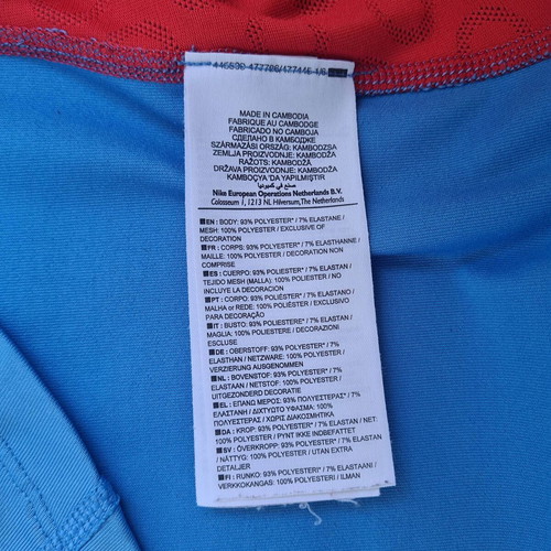 Nike Dri-Fit women's running sports shirt size L with pockets