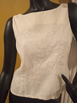Laura Ashley Vintage sleeveless top 100% linen new, beige