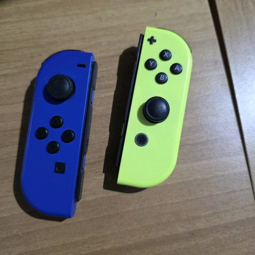 Joycons Nintendo Switch used authentic controllers