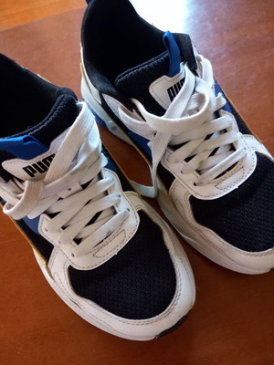 Puma αθλητικά παπούτσια σαν καινούργιο, νούμερο 35.5-36, άσπρα πολύχρωμα