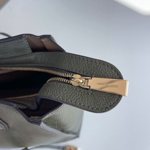 Michael Michael Kors Mercer leather tote bag like new, shoulder, olive