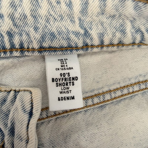 H&M Divided 90’s Boyfriend Denim Shorts like new, size S, light wash