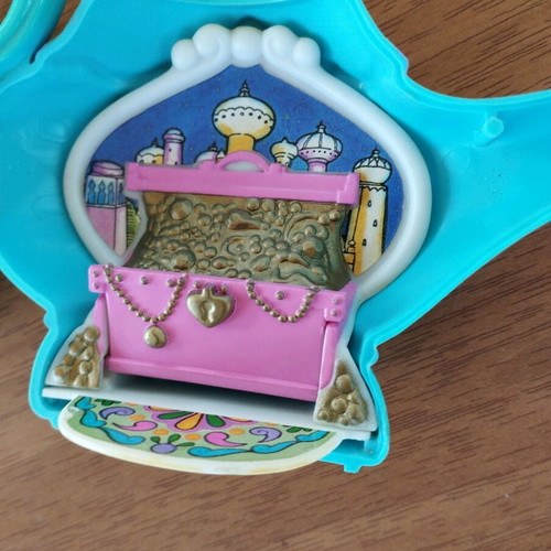 Polly Pocket Magic Lamp used