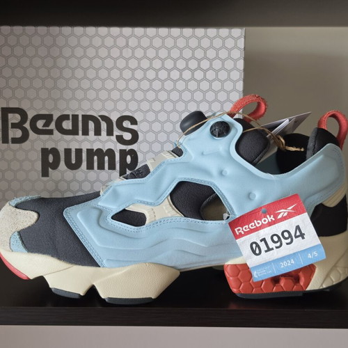 Reebok InstaPump Fury 94 new, sport shoes size 45.5