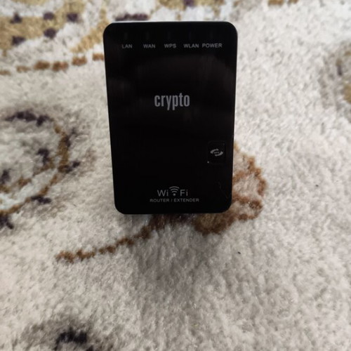 Crypto wifi extender repeater like new
