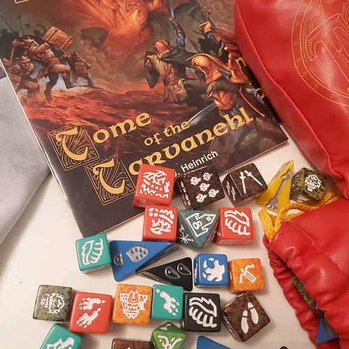 Dragon Dice TSR dice game like new, 1995, about 100 dice
