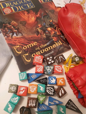 Dragon Dice TSR dice game like new, 1995, about 100 dice