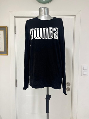 WNBA Womens Basketball Long Sleeve Tshirt Size Medium Starter like new