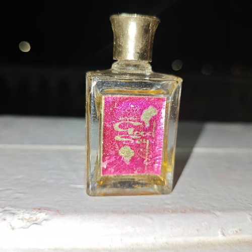 Vintage perfume and oil bottles like new