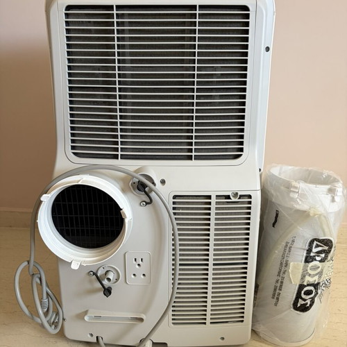 Inventor Magic air conditioner model M2GHP290-12 like new