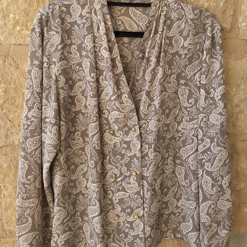 Planet Vintage Double Breasted Paisley Blouse like new