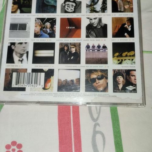 Bon Jovi Crush CD like new, metal genre