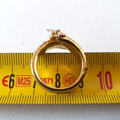 Love Soni gold ring with crystals and pendant like new