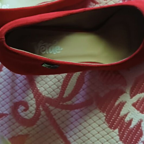 Verde red velvet pumps size 37 like new