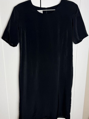 Women's black dress size 40 used