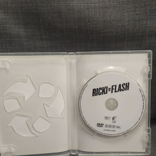 Ricki and the Flash DVD used with subtitles, comedy social