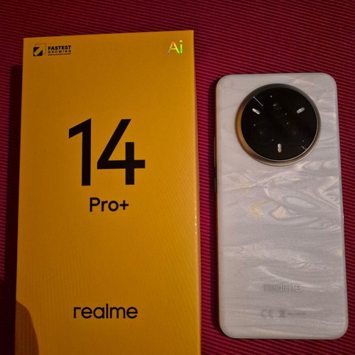 Realme 14 Pro+ 512GB 12GB Dual SIM smartphone like new, pearl white