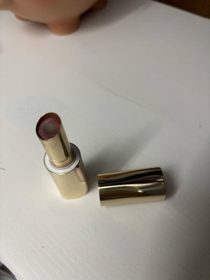 Kiko lip balm like new