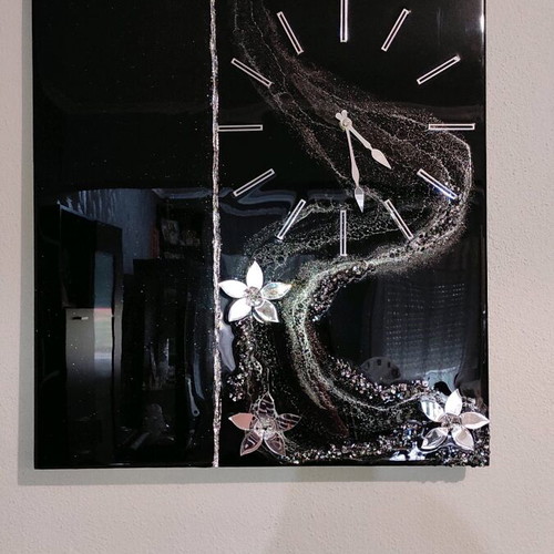 Wall clock new epoxy resin (liquid glass) analog